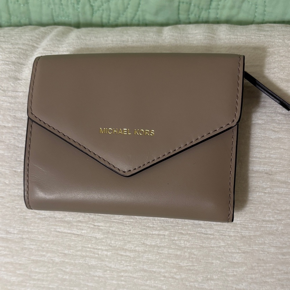 Michael Kors Trifold Envelope Wallet